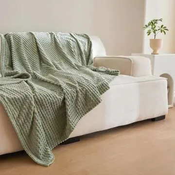 Simple&Opulence Sage Green Throw Blanket for Couch-Super Soft Fluffy Blankets for Women 50x70 Inches Cozy Lightweight Fleece Blanket for Home Decor