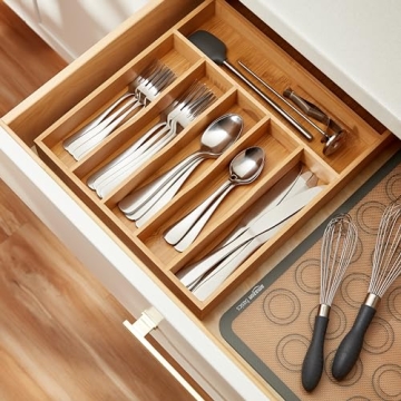 Amazon Basics Stainless Steel Silverware Set for 4