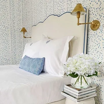 Hollyone Hydrangea Artificial Flowers with Vase White Silk Fake Flowers Arrangements in Glass Vase with Faux Water for Home Bathroom Office Table Centerpiece Shelf Decorations