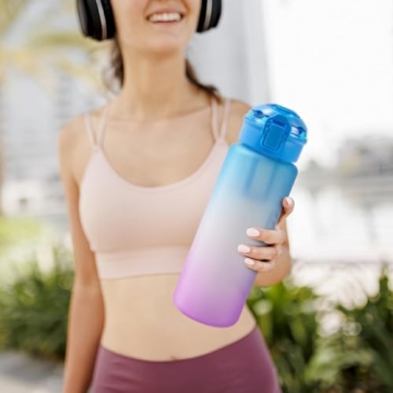 Kerilyn 32oz Leakproof Sports Water Bottle with Infuser