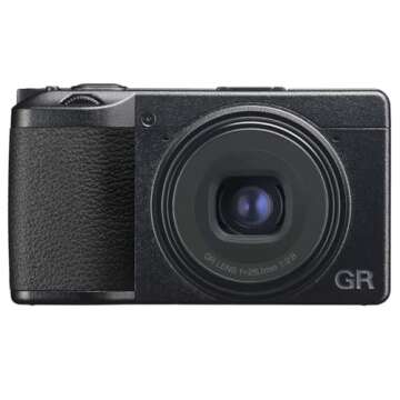 Ricoh GR IIIx, Black, Digital Compact Camera with 24MP APS-C Size CMOS Sensor, 40mmF2.8 GR Lens (in The 35mm Format)