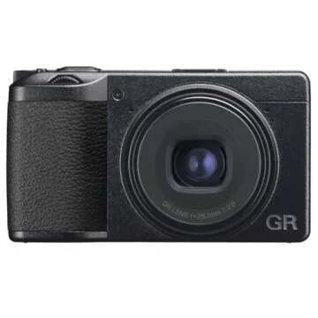 Ricoh GR IIIx, Black, Digital Compact Camera with 24MP APS-C Size CMOS Sensor, 40mmF2.8 GR Lens (in The 35mm Format)