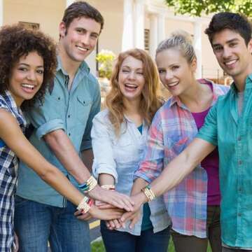 SALAV 11 Pcs Friendship Bracelets, Inspired Letter Bracelets Set, Colorful Stretchy Heishi Preppy Bracelets, Singer Music Lovers Fans Concert Merch Gifts for Women Favors