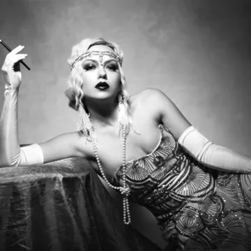 Elegant 58-Inch Flapper Faux Pearl Necklace for Women