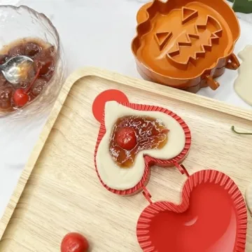 Holiday Mini Pie Mold for Fun Baking Experiences