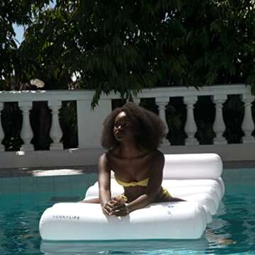 Sunnylife Inflatable Tube Lilo White, Luxury Lie-On Pool Float with Head Rest, Ideal for Pool and Yacht Parties