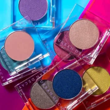Urban Decay 24/7 Eyeshadow Compact - Long-Lasting Color
