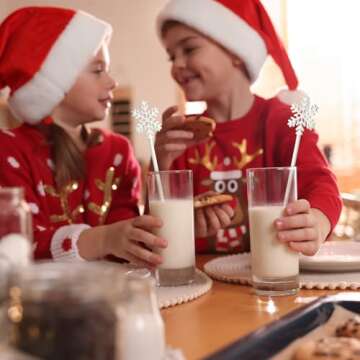 SiliFine 30 Pcs Snowflake Coffee Stirrers Winter Stir Sticks Cocktail Drink Swizzle Sticks Reusable Beverage Stirrer Hot Cocoa Chocolate Bar Supplies for Home Party Decor(White)