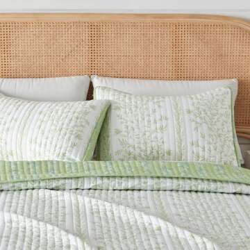 Great Bay Home Floral Full/Queen Quilt Set with Shams, Green Floral Bedding Set, All-Season, Lightwe...