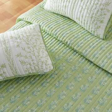 Great Bay Home Floral Full/Queen Quilt Set with Shams, Green Floral Bedding Set, All-Season, Lightweight Bedspread. Reversible, Farmhouse Bedding. (Full/Queen, Flora)