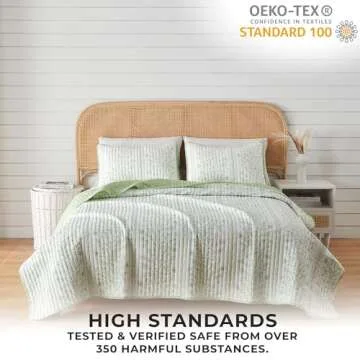 Great Bay Home Floral Full/Queen Quilt Set with Shams, Green Floral Bedding Set, All-Season, Lightweight Bedspread. Reversible, Farmhouse Bedding. (Full/Queen, Flora)