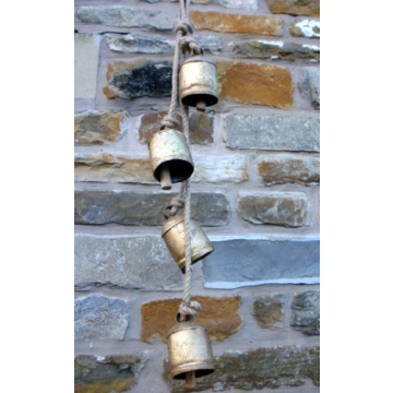 Carfar Handicrafts Shabby Chic Country Style Rustic Metal Hanging Giant Cow Bells, 76 cm Length, Antique Gold, 4 Count