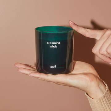 Christmas Candle with Pine and Apple Scent - 8.5oz