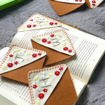 Personalized Hand Embroidered Corner Bookmark for Book Lovers