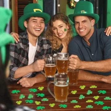 Leesgel 740pcs Shamrock Confetti for Festive Decor