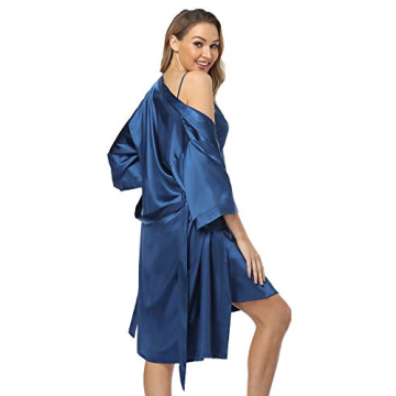 Elegant Women's Pajamas Set with Soft Robe for Comfort