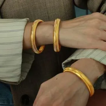 Salircon Gold Bangle Bracelets Set - Trendy Stackable Stretch Bracelets for Women 2024