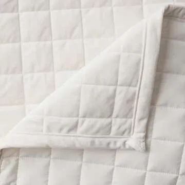 Tribeca Living Velvet Queen Quilt Set, Three-Piece Box Stitch Bedding, Includes Oversized Quilt & Two Shams, 260GSM Super Soft Velvet, White