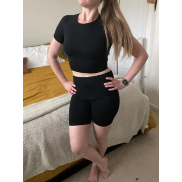 IWEMEK Workout Sets for Women Seamless Short Sleeve Crop Top T-shirt Tummy Control High Waist Biker Shorts 2 Piece Gym Yoga Outfits Tracksuit Sportswear Black Small