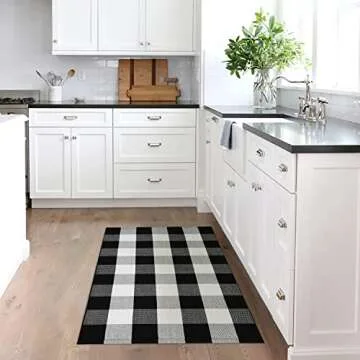 KILOCOCO Buffalo Plaid Checkered Rug - Door Mat Outdoor, Black and White Outdoor, Cotton Washable Front Door Rug Layered Doormats for Front Porch/Farmhouse/Entryway, 27.5x43 Inches