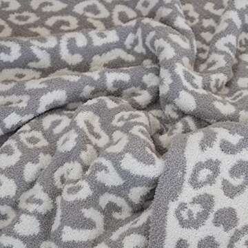 Luxury Wild Leopard Throw Blanket for Ultimate Comfort