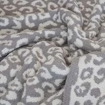 Luxury Wild Leopard Throw Blanket for Ultimate Comfort