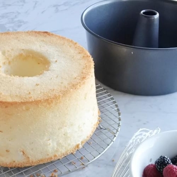 Wilton Advance Select Non-Stick Angel Food Cake Pan, 9.5 Inch, 2-Piece, Steel, Silver