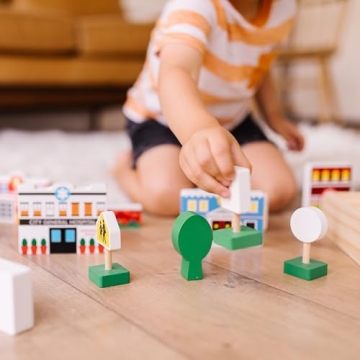 Melissa & Doug Wooden Town Play Set 32-Piece Imaginative Toy