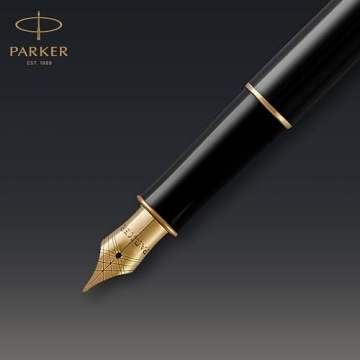 PARKER Sonnet Fountain Pen with Gold Trim