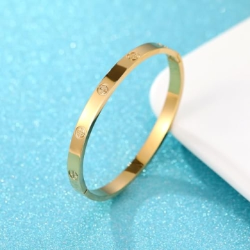 Elegant Cubic Zirconia Bangle for Women - Versatile Bracelet