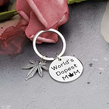 LQRI Marijuana Leaf Weed Mom Gift World's Dopest Mom Keychain Cannabis Leaf Marijuana Jewelry Funny 420 Gift for Mom (Dopest Mom)