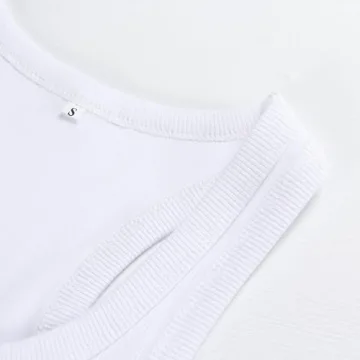 GEMBERA Women's Scoop Neck Racerback Cropped Tank Top