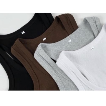 GEMBERA Women's Scoop Neck Racerback Cropped Tank Top