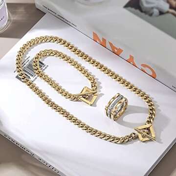 CIUNOFOR 14k Gold Venice Necklace for Women - Elegant Charm