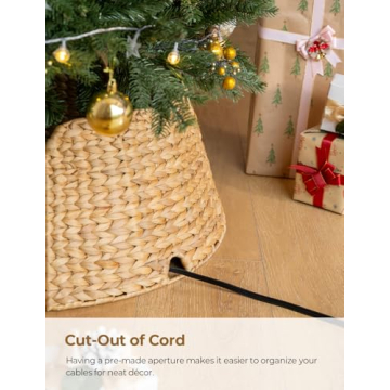 Stylish Scalloped Christmas Tree Collar for Elegant Decor