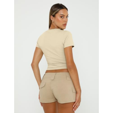 Trendy Queen Women's Crop Top: Scoop Neck Tee for Summer