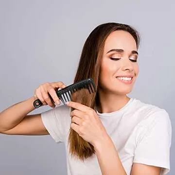 HYOUJIN Wide Tooth Combs For Gentle Detangling and Styling