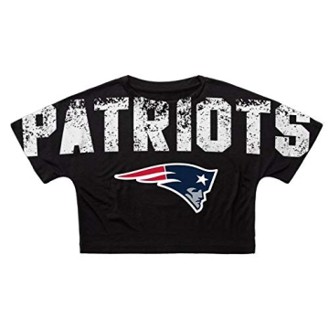 Stylish Patriots Crop Top for Game Day Fashion