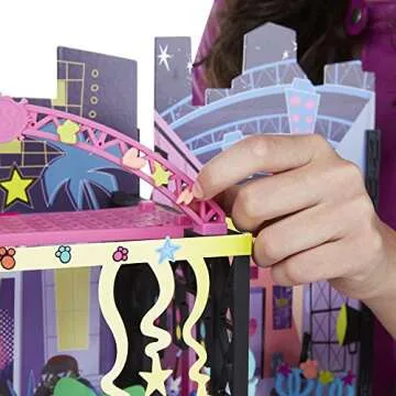 Littlest Pet Shop Backstage Style Set for Creative Play