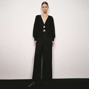 URBAN REVIVO Women Knitted Cardigans Long Sleeve V-Neck Lightweight Sweater One Leaf Button Down Outwear Black, Small