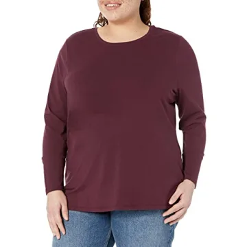 Classic-Fit Long-Sleeve Crewneck T-Shirt in Burgundy