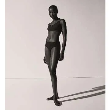 Calvin Klein Invisibles Comfort Lightly Lined Seamless Wireless Triangle Bralette Bra, Bare, Medium