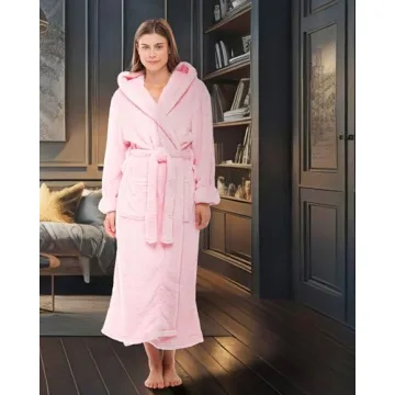 Luxurious Alexander Del Rossa Fluffy Hooded Robe