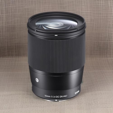 Sigma 16mm f/1.4 DC DN Lens for Sony E-Mount Cameras
