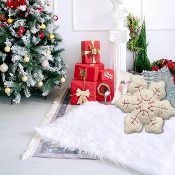 Winter Snowflake Decorative Pillows for Holiday Cheer - 2pcs