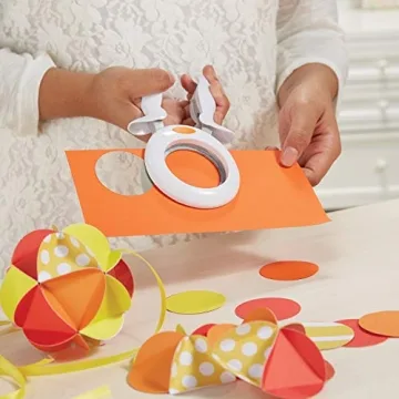 Fiskars Squeeze Punch - Large Circle for Crafting Magic