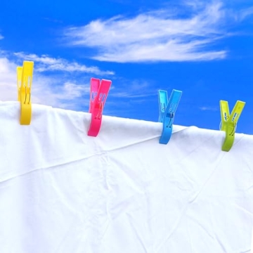 Secure Your Towel with 16 Pack Beach Chair Clips