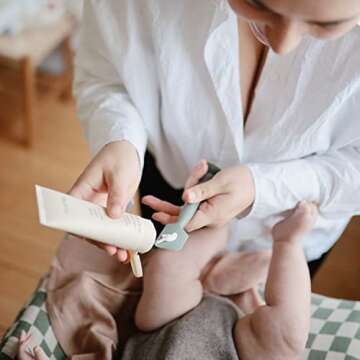 mushie Soft Silicone Diaper Cream Applicator - Convenient & Mess Free