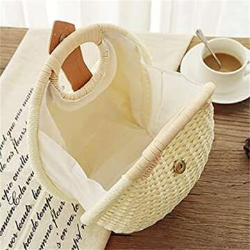 Hand-woven Straw Shell Bag - Retro Summer Favorite