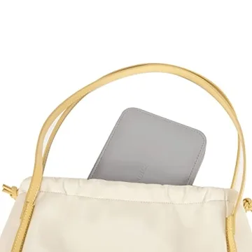 Stylish LANDICI Jewelry Box - Perfect for Travel